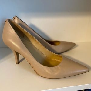 MICHAEL Michael Kors nude 3” pumps